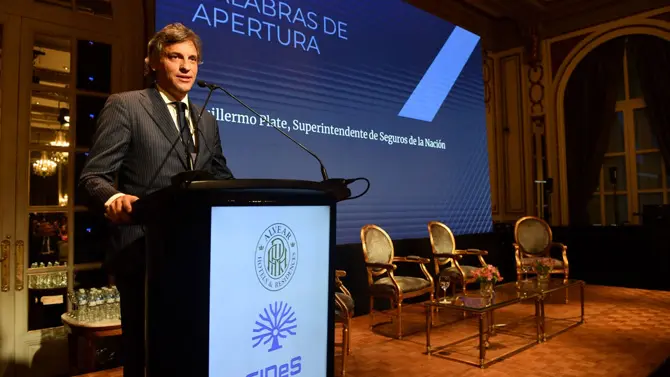 Presentando el coloquio