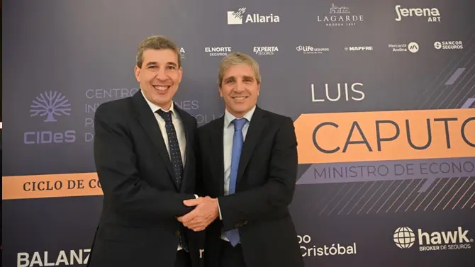Conferencia Caputo Saludo